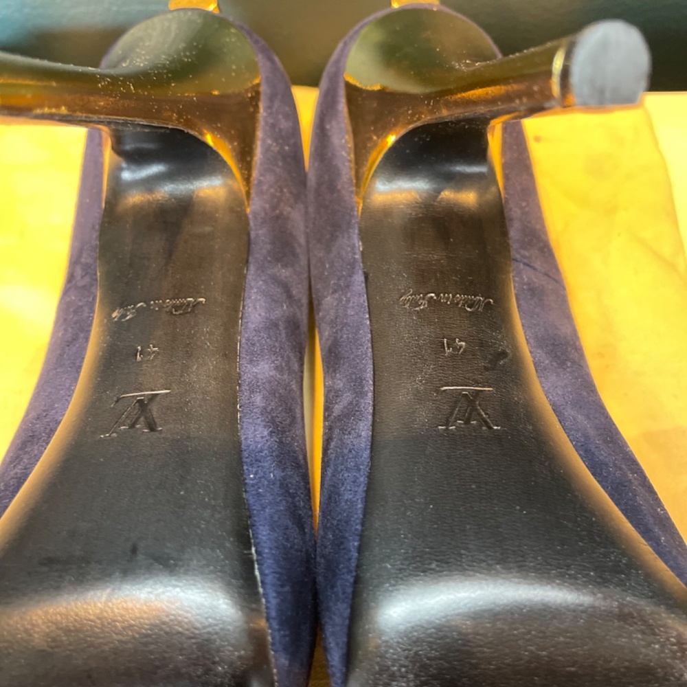 Brand New Never Worn Louis Vuitton Blue Suede Oh Really! Peep-Toe Pumps Size 41 - Picture 3 of 9